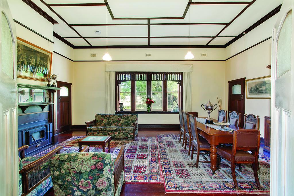 Lochinver Homestead And Cottages 玛丽伯勒 外观 照片